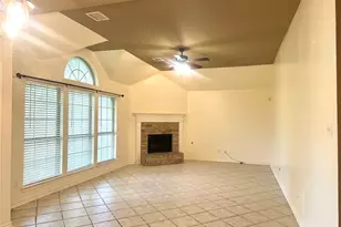 1410 Oxford Dr, Mansfield, TX 76063 - Photo 7