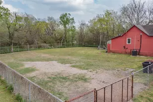 847 S 15th St, Corsicana, TX 75110 - Photo 31