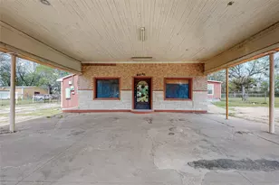 847 S 15th St, Corsicana, TX 75110 - Photo 17