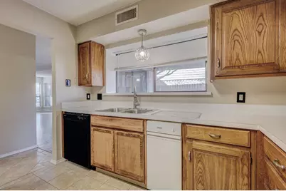 1413 Palmnold Circle E, Fort Worth, TX 76120 - Photo 15