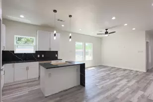 2720 Morning Ave, Dallas, TX 75210 - Photo 7