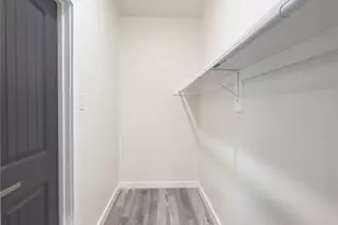 2720 Morning Ave, Dallas, TX 75210 - Photo 11