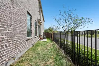 6201 Queens Path, North Richland Hills, TX 76180 - Photo 25