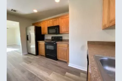 514 Euclid Street, Cleburne, TX 76033 - Photo 3