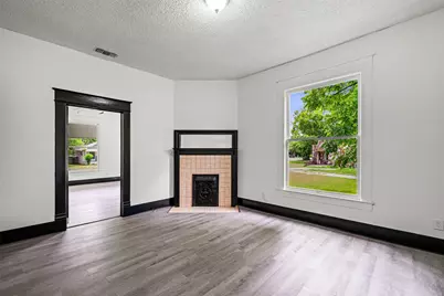 741 N Anglin Street, Cleburne, TX 76033 - Photo 21