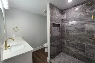 114 W Morton St, Denison, TX 75021 - Photo 11