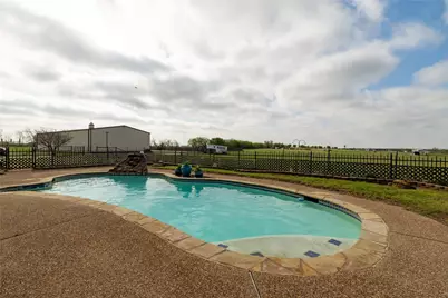 13435 Jackson Road, Krum, TX 76249 - Photo 29