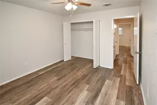 1121 Celeste St, Crowley, TX 76036 - Photo 9