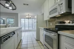 1801 Sagebrush Trail, Euless, TX 76040 - Photo 3