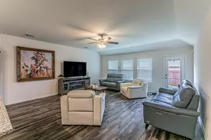 217 Watson St, Red Oak, TX 75154 - Photo 5