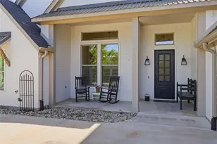 6609 Westover Dr, Granbury, TX 76049 - Photo 3