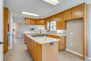 108 S Douglas St, Covington, TX 76636 - Photo 11