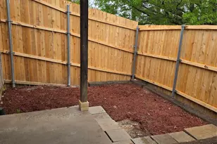 11805 Leisure Dr, Dallas, TX 75243 - Photo 13