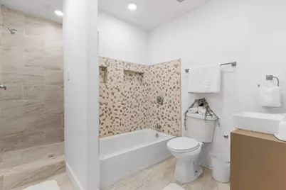 2635 Carpenter Avenue, Dallas, TX 75215 - Photo 17