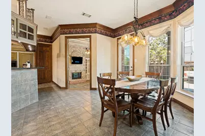 2804 High Point Court, Grapevine, TX 76051 - Photo 9