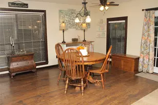 61 Hunters Creek Dr, Huntsville, TX 77340 - Photo 5