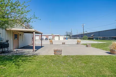605 Calinco Drive, Granbury, TX 76048 - Photo 33