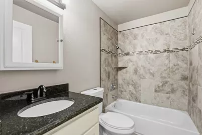 3201 McCart Avenue, Fort Worth, TX 76110 - Photo 23