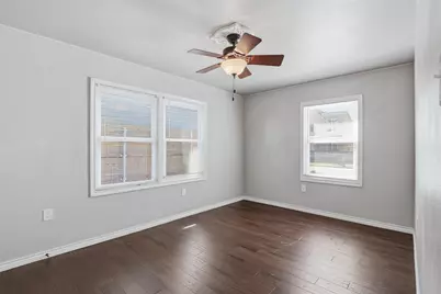 3201 McCart Avenue, Fort Worth, TX 76110 - Photo 15