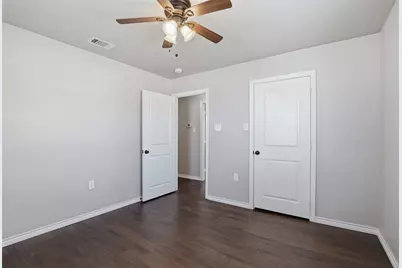 3201 McCart Avenue, Fort Worth, TX 76110 - Photo 17