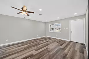 809 Michelle Dr, Everman, TX 76140 - Photo 9