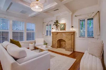 1033 Cedar Hill Avenue, Dallas, TX 75208 - Photo 9