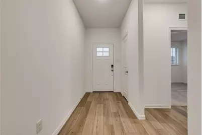 917 Dustwood Drive, Fort Worth, TX 76052 - Photo 3