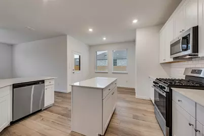 917 Dustwood Drive, Fort Worth, TX 76052 - Photo 9