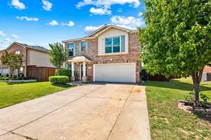 308 Deer Run Dr, Sanger, TX 76266 - Photo 5