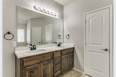 11900 Bexley Drive, Burleson, TX 76028 - Photo 17