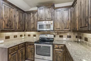 11900 Bexley Dr, Burleson, TX 76028 - Photo 11