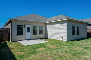 312 Emerald Creek Dr, Fort Worth, TX 76131 - Photo 17