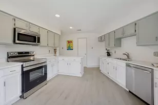 815 Ventura Park, Irving, TX 75061 - Photo 11