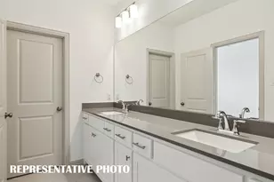 3722 Pierce Ln, Grand Prairie, TX 75052 - Photo 11