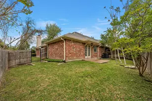 201 Pecan Village Cir, Waco, TX 76710 - Photo 31