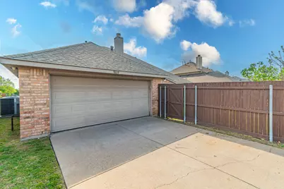 9229 Daystar Drive, Plano, TX 75025 - Photo 25