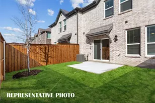 3718 Pierce Ln, Grand Prairie, TX 75052 - Photo 11