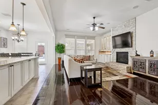 12873 Spring Hill Dr, Frisco, TX 75035 - Photo 5