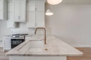 300 Foch St, Fort Worth, TX 76107 - Photo 1