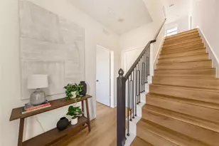 13325 Bee St, Farmers Branch, TX 75234 - Photo 11