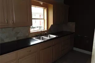 222 W Ohio Ave, Dallas, TX 75224 - Photo 9