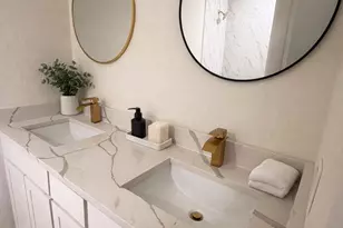 469 W Fulton St, Van Alstyne, TX 75495 - Photo 11