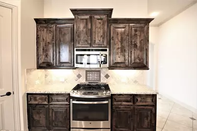 133 Andrea Court, Lewisville, TX 75067 - Photo 11