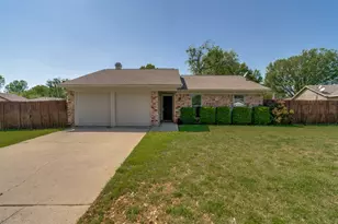 1108 Briar Ct, Benbrook, TX 76126 - Photo 1
