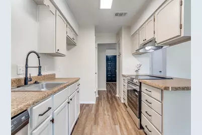 1108 Briar Court, Benbrook, TX 76126 - Photo 11