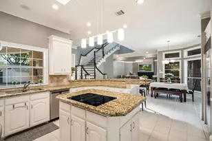 4637 Gladys Ct, Plano, TX 75093 - Photo 11