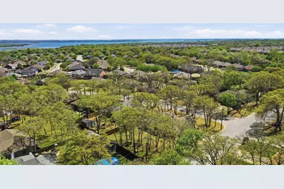 705 Oak Park Drive, Azle, TX 76020 - Photo 31