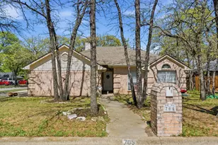705 Oak Park Dr, Azle, TX 76020 - Photo 1