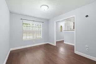 508 Country Green Ln, Arlington, TX 76011 - Photo 7