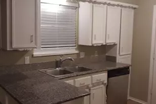 5410 Kings Mnr Dr, Lake Dallas, TX 75065 - Photo 7